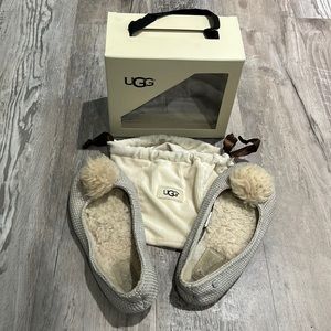 Size 5 Ugg Andi slippers very used with stains and wear as shown Still life left